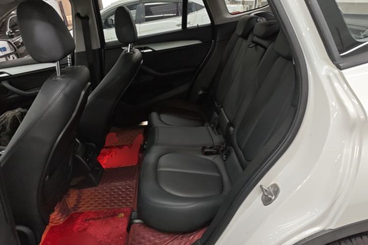 Used BMW X1 2016 sDrive18Li Fashion Model Left Rear Seat