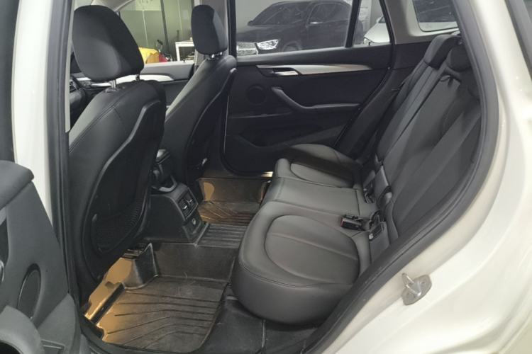 Used BMW X1 2016 sDrive18Li Fashion Model Left Rear Seat