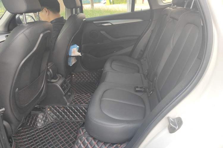 Used BMW X1 2016 sDrive18Li Fashion Model Left Rear Seat