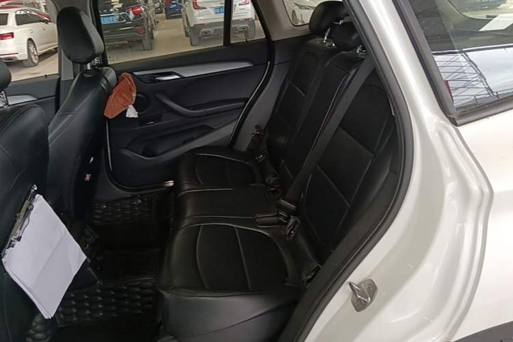 Used BMW X1 2016 sDrive18Li Fashion Model Left Rear Seat