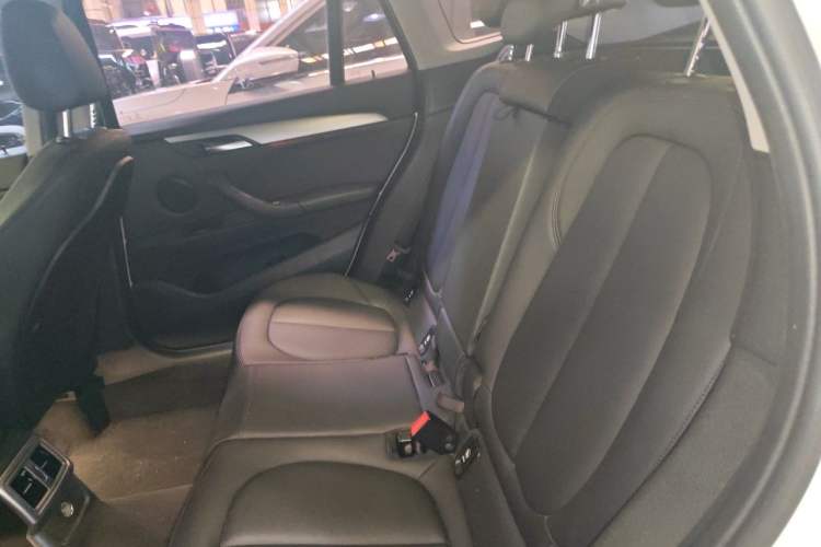 Used BMW X1 2016 sDrive18Li Fashion Model Left Rear Seat