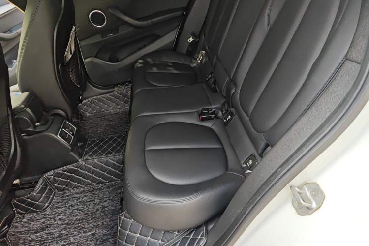 Used BMW X1 2016 sDrive18Li Fashion Model Left Rear Seat