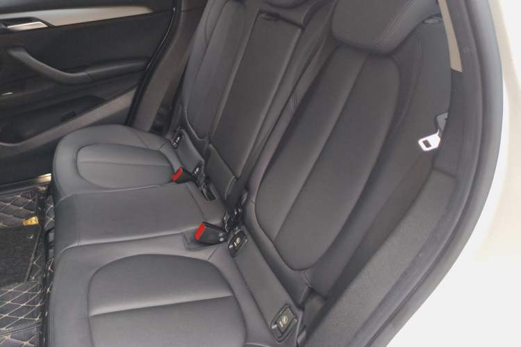 Used BMW X1 2016 sDrive18Li Fashion Model Left Rear Seat