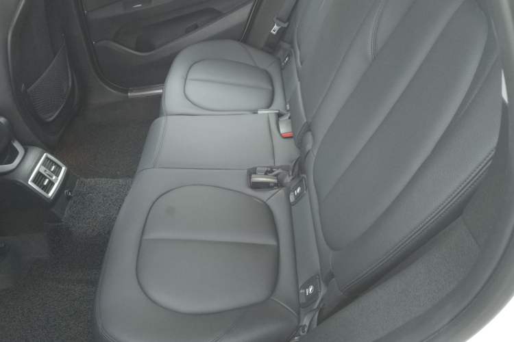 Used BMW X1 2016 sDrive18Li Fashion Model Left Rear Seat