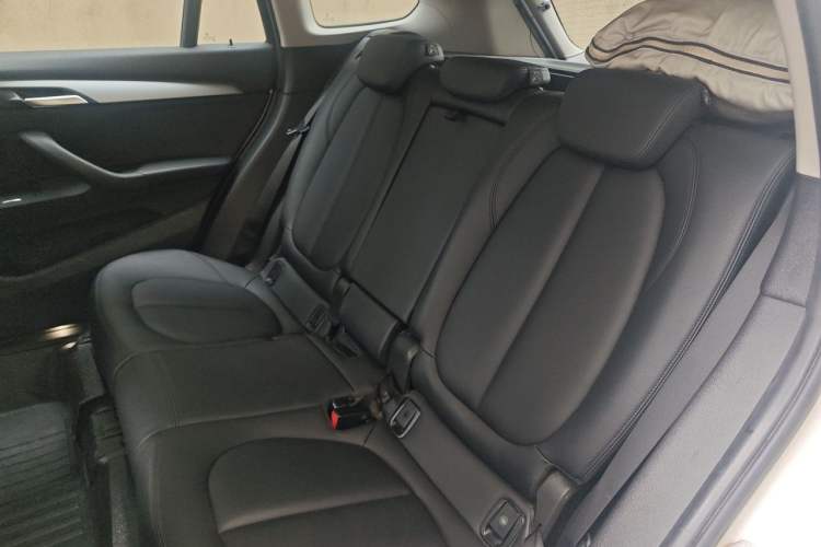 Used BMW X1 2016 sDrive18Li Fashion Model Left Rear Seat