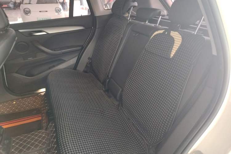 Used BMW X1 2016 sDrive18Li Fashion Model Left Rear Seat