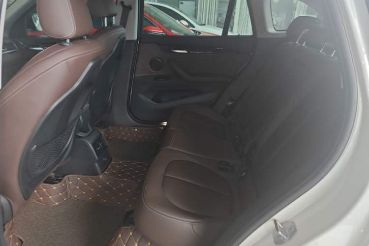 Used BMW X1 2016 xDrive20Li Luxury Model Left Rear Seat