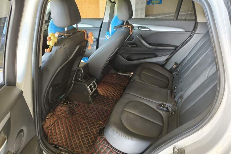 Used BMW X1 2016 sDrive18Li Fashion Model Left Rear Seat