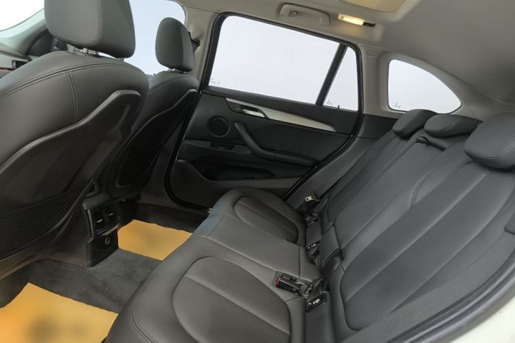 Used BMW X1 2016 sDrive18Li Fashion Model Left Rear Seat