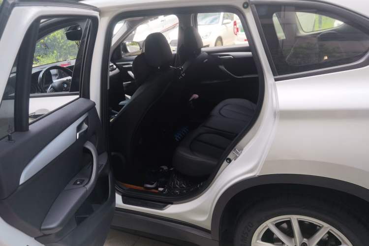Used BMW X1 2016 sDrive18Li Fashion Model Left Rear Seat