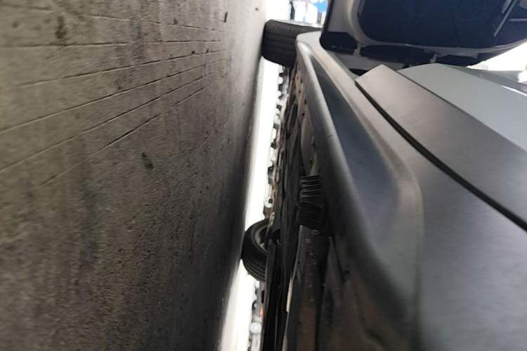 Used BMW X1 2016 sDrive18Li Premium Edition Left Side Sill