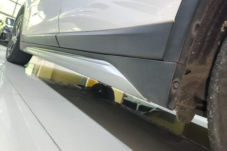Used BMW X1 2016 xDrive20Li Luxury Model Left Side Sill
