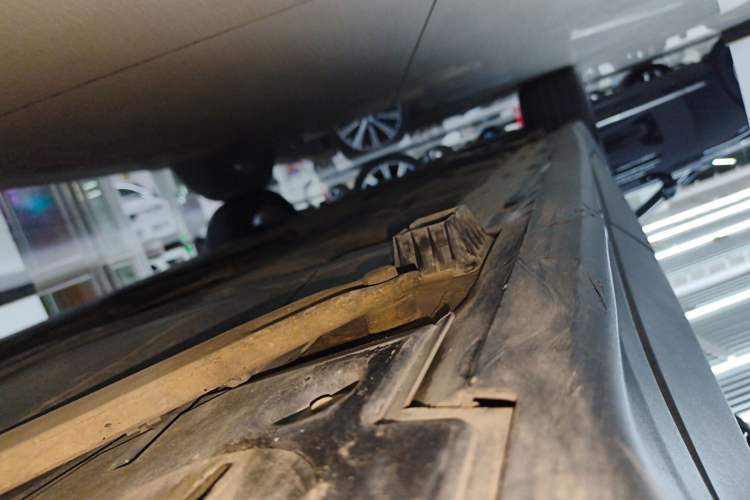 Used BMW X1 2016 sDrive18Li Fashion Model Left Side Sill