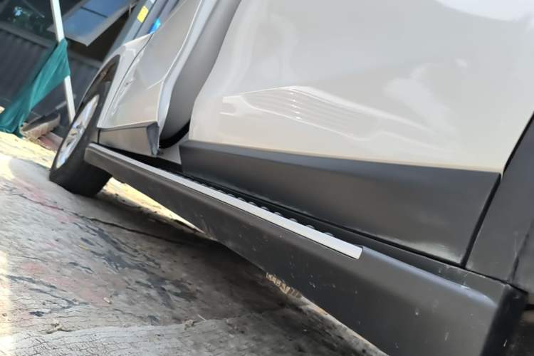 Used BMW X1 2016 sDrive18Li Premium Edition Left Side Sill