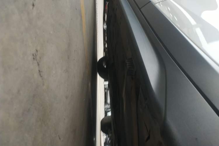 Used BMW X1 2016 sDrive18Li Premium Edition Left Side Sill