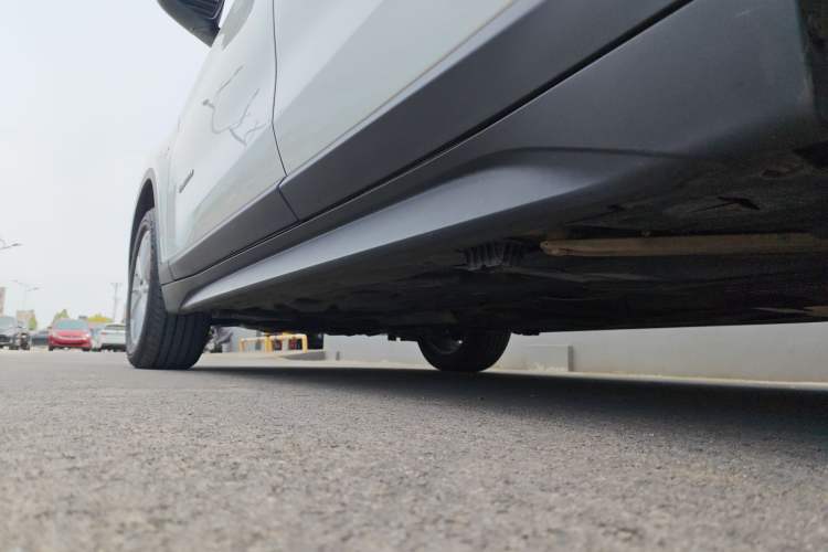 Used BMW X1 2016 sDrive18Li Fashion Model Left Side Sill