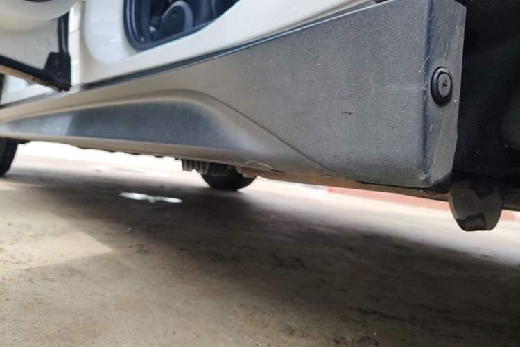 Used BMW X1 2016 sDrive18Li Fashion Model Left Side Sill