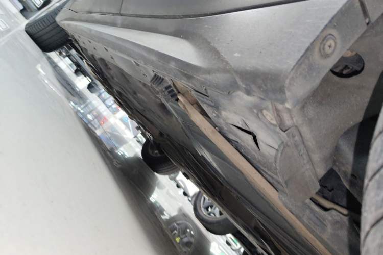 Used BMW X1 2016 sDrive18Li Premium Edition Left Side Sill