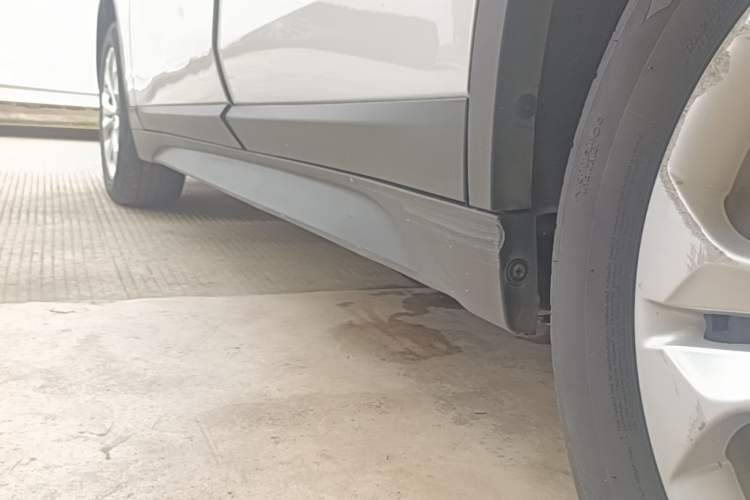 Used BMW X1 2016 sDrive18Li Premium Edition Left Side Sill