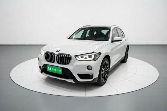 Ojetý BMW X1 2016 sDrive20Li Luxury Model