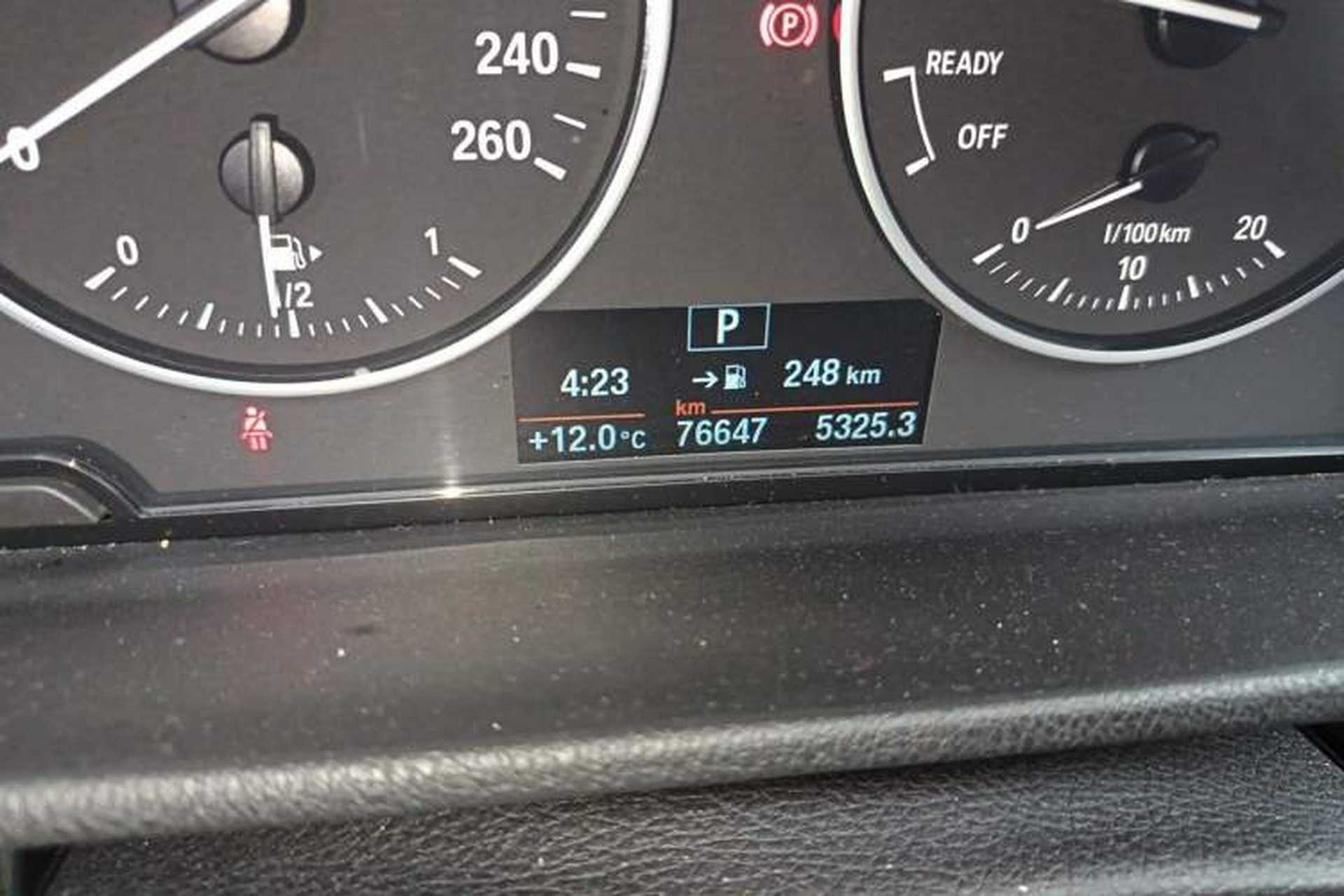 Used BMW X1 2016 sDrive20Li Luxury Model Odometer Close Up