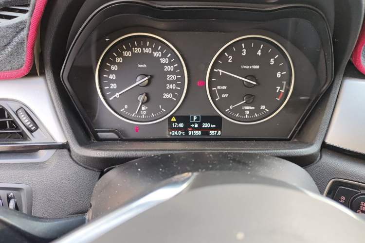 Used BMW X1 2016 sDrive18Li Fashion Model Odometer Close Up