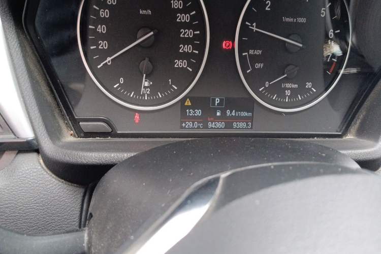 Used BMW X1 2016 sDrive18Li Premium Edition Odometer Close Up