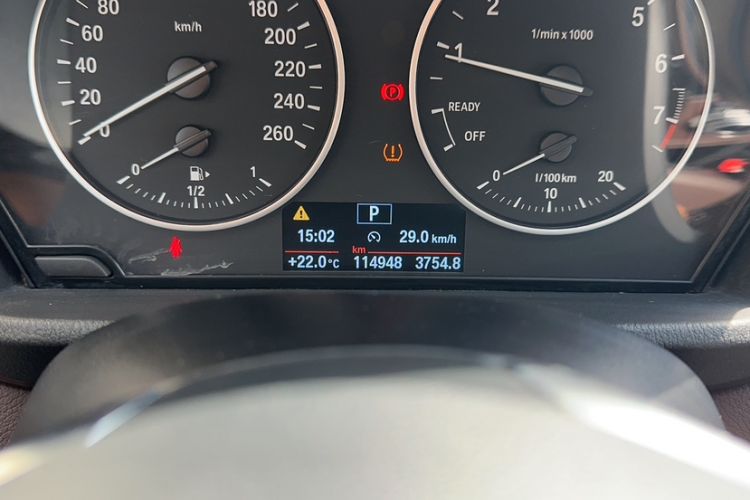 Used BMW X1 2016 sDrive20Li Luxury Model Odometer Close Up