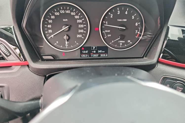 Used BMW X1 2016 sDrive20Li Luxury Model Odometer Close Up