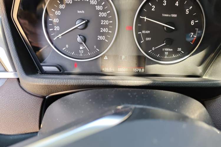 Used BMW X1 2016 sDrive18Li Luxury Model Odometer Close Up