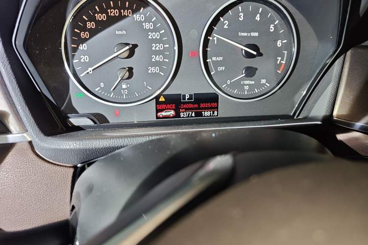 Used BMW X1 2016 sDrive20Li Luxury Model Odometer Close Up