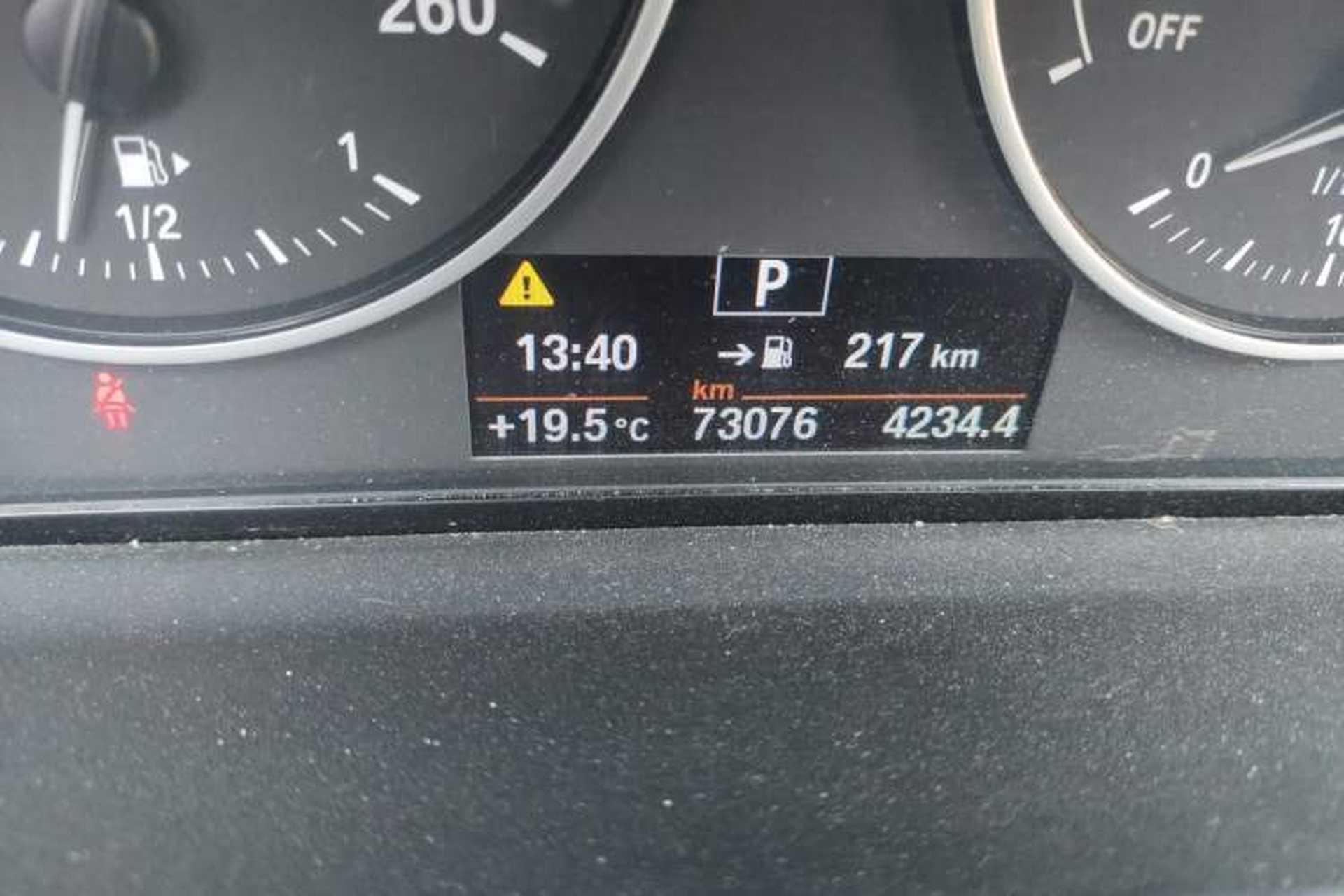 Used BMW X1 2016 sDrive18Li Premium Edition Odometer Close Up