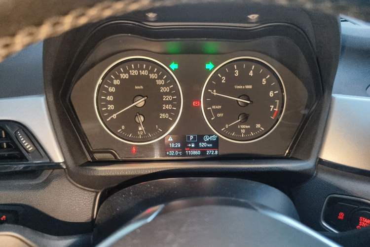 Used BMW X1 2016 sDrive18Li Fashion Model Odometer Close Up
