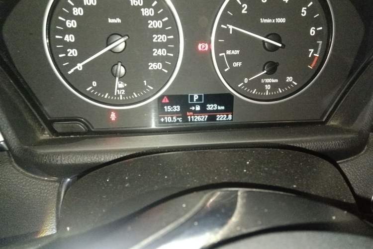 Used BMW X1 2016 sDrive18Li Premium Edition Odometer Close Up