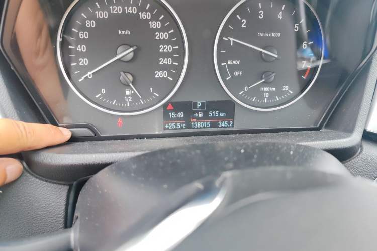 Used BMW X1 2016 sDrive18Li Fashion Model Odometer Close Up