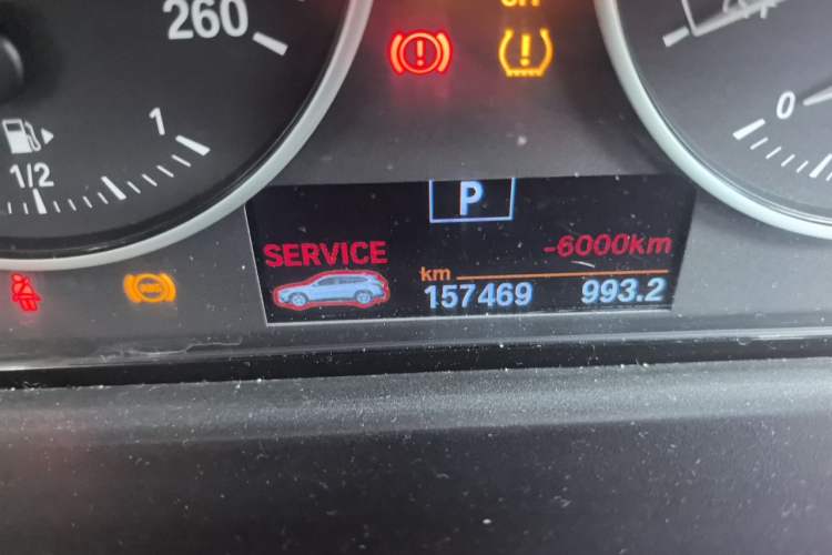 Used BMW X1 2016 sDrive18Li Premium Edition Odometer Close Up