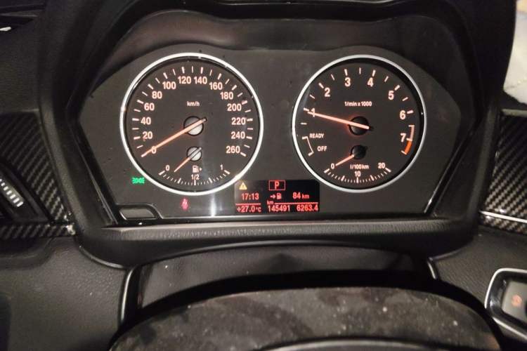 Used BMW X1 2016 sDrive18Li Fashion Model Odometer Close Up