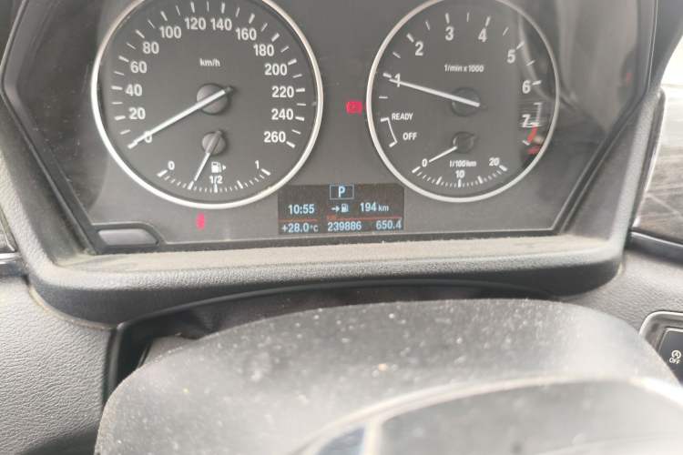 Used BMW X1 2016 sDrive18Li Fashion Model Odometer Close Up