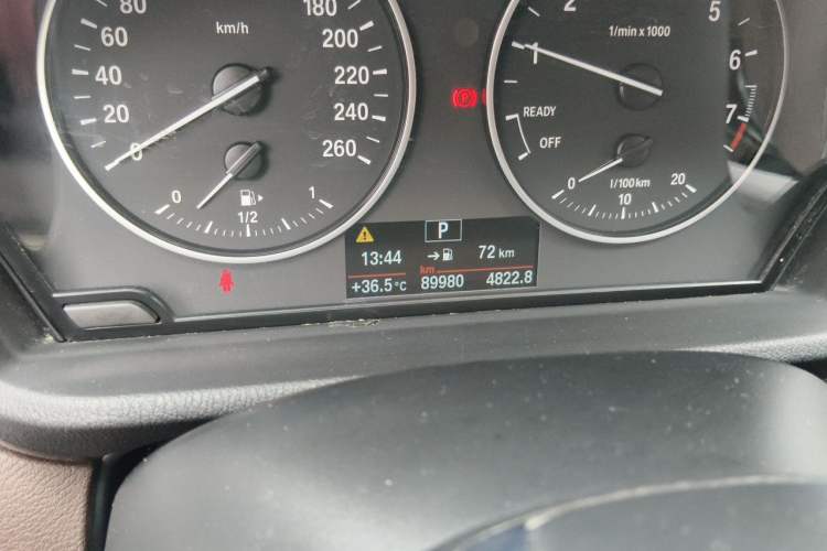 Used BMW X1 2016 sDrive18Li Luxury Model Odometer Close Up