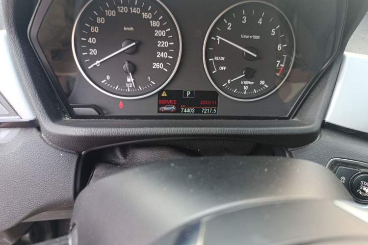 Used BMW X1 2016 sDrive18Li Fashion Model Odometer Close Up
