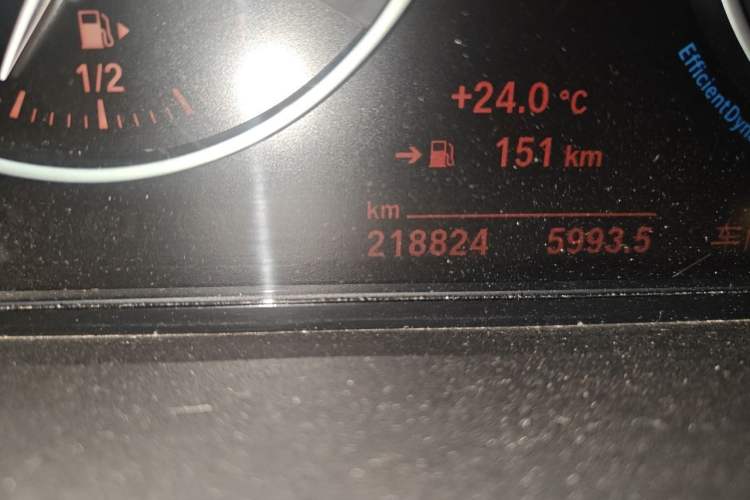 Used BMW X1 2016 xDrive25Li Luxury Model Odometer Close Up