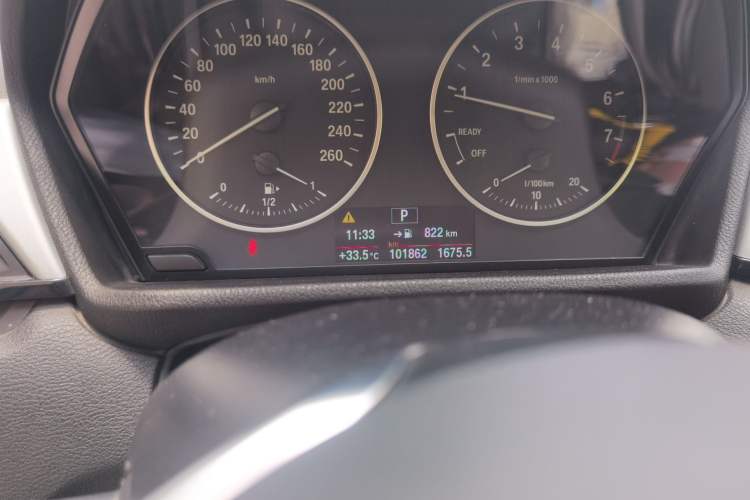 Used BMW X1 2016 sDrive18Li Fashion Model Odometer Close Up