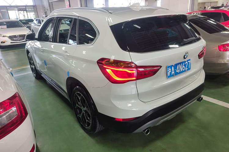 Used BMW X1 2016 sDrive20Li Luxury Model Rear Left 45 Deg