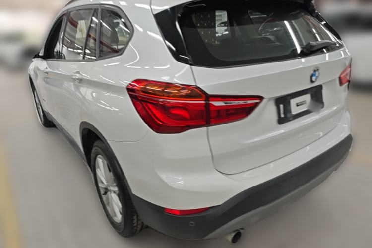Used BMW X1 2016 sDrive18Li Fashion Model Rear Left 45 Deg