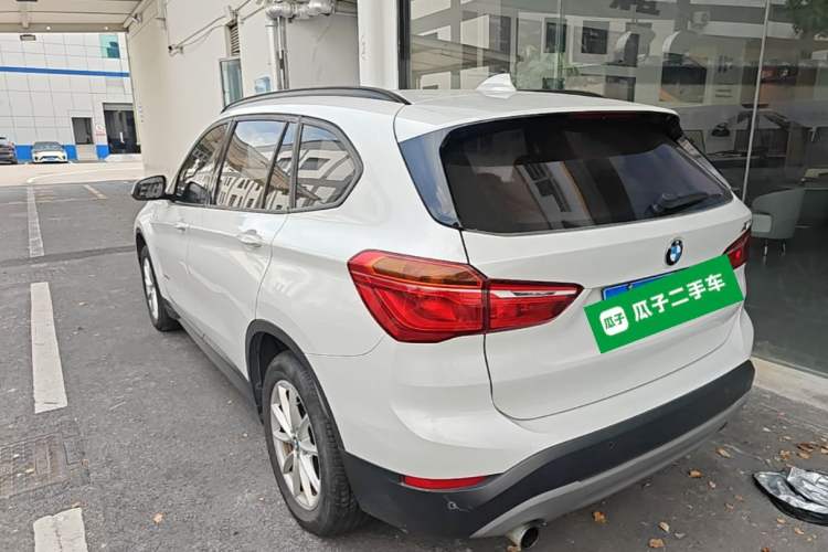 Used BMW X1 2016 sDrive18Li Fashion Model Rear Left 45 Deg