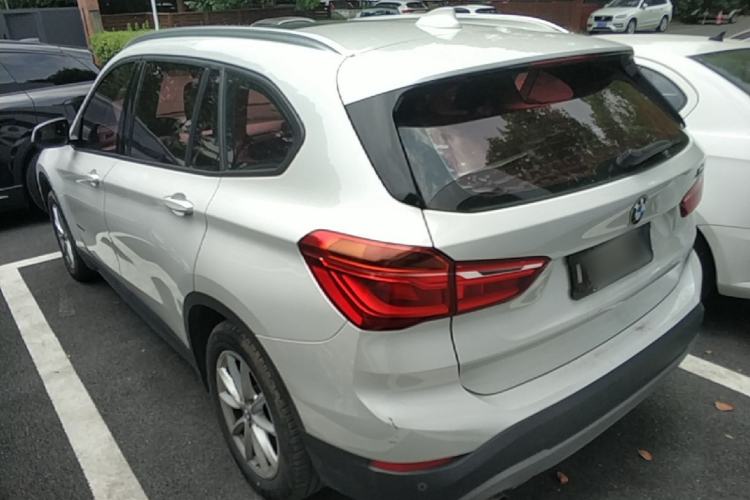 Used BMW X1 2016 sDrive18Li Fashion Model Rear Left 45 Deg