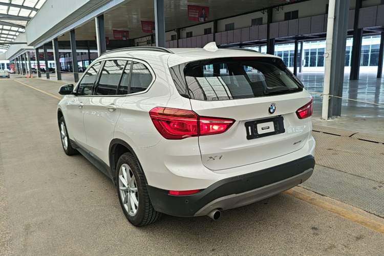 Used BMW X1 2016 sDrive18Li Fashion Model Rear Left 45 Deg