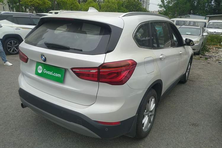 Used BMW X1 2016 sDrive18Li Fashion Model Rear Right 45 Deg
