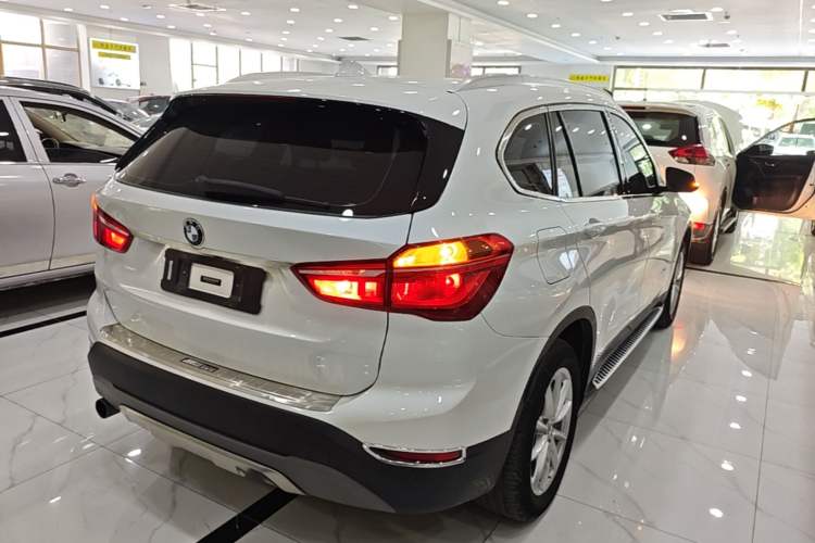 Used BMW X1 2016 sDrive18Li Fashion Model Rear Right 45 Deg