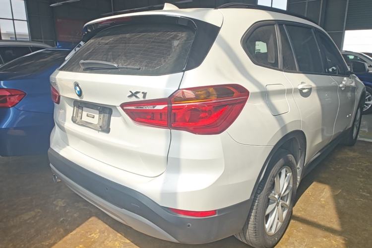 Used BMW X1 2016 sDrive18Li Fashion Model Rear Right 45 Deg